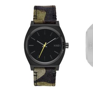 NWOT NIXON time teller 35mm camo leather watch
